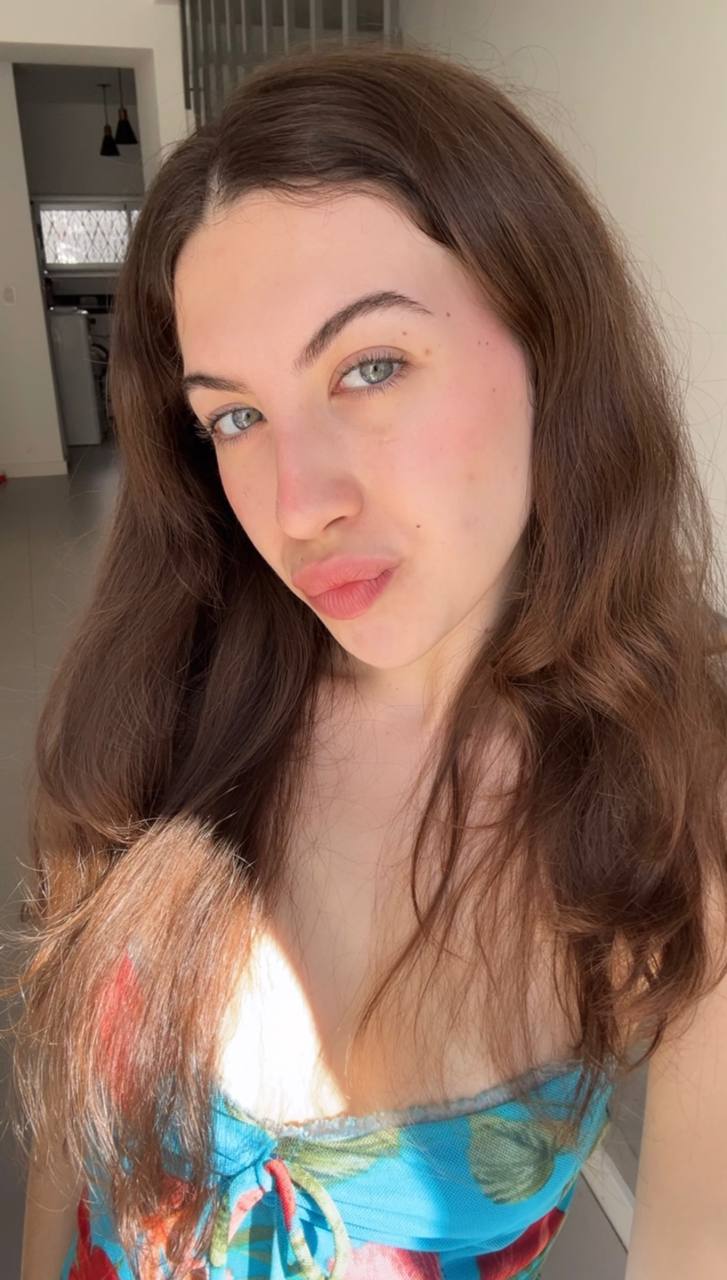 Nude girl Amber in Madurai