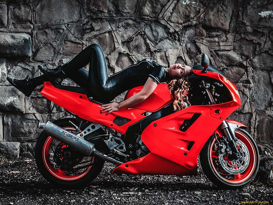 Beautiful girl Beautiful girls and motorcycles in Madurai