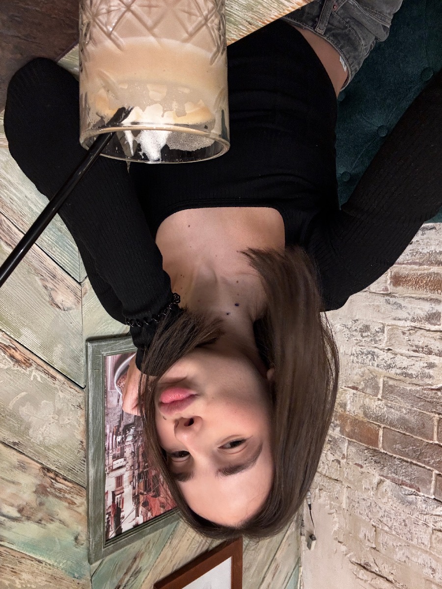 Fresh photos, fresh mood — Tina online in Madurai